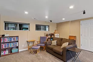 449 E 900 N, Orem, UT 84097 - Photo 13