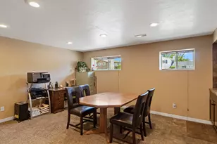449 E 900 N, Orem, UT 84097 - Photo 15