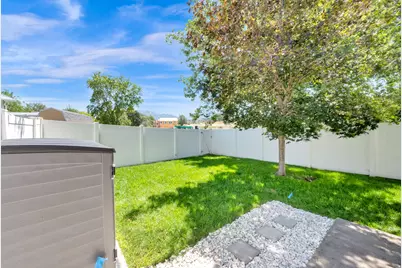 5389 S New Hampton Dr W, Murray, UT 84123 - Photo 21
