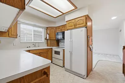 442 W 230 N, Orem, UT 84057 - Photo 9