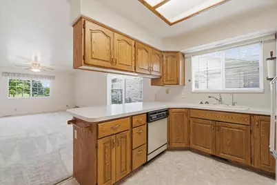 442 W 230 N, Orem, UT 84057 - Photo 7
