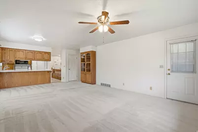 442 W 230 N, Orem, UT 84057 - Photo 13