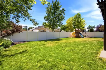 1519 W Granite Dr, Layton, UT 84041 - Photo 25