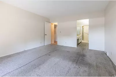 302 E Peach Ln S, Bountiful, UT 84010 - Photo 11