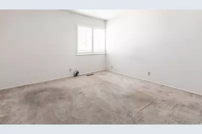302 E Peach Ln S, Bountiful, UT 84010 - Photo 15