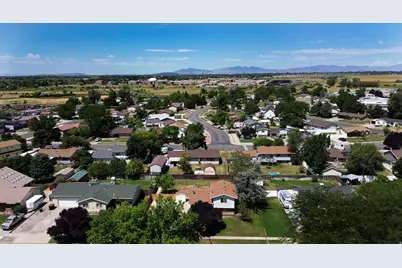 958 N 2075 W, Farr West, UT 84404 - Photo 33