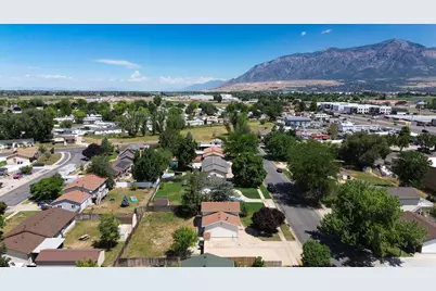 958 N 2075 W, Farr West, UT 84404 - Photo 31