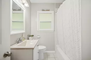 2333 E Lakeview Dr S, Salt Lake City, UT 84109 - Photo 11