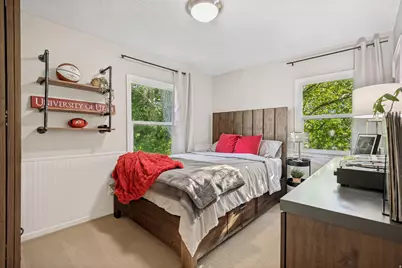2333 E Lakeview Dr S, Salt Lake City, UT 84109 - Photo 7
