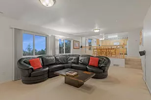 169 E Manilla Dr S, Draper, UT 84020 - Photo 9