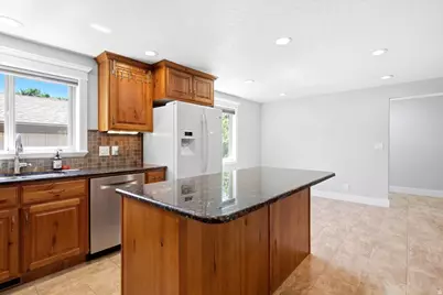1962 N 2600 E, Layton, UT 84040 - Photo 9