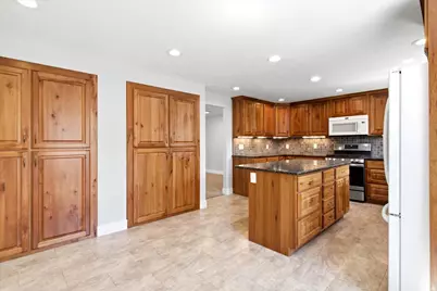 1962 N 2600 E, Layton, UT 84040 - Photo 7