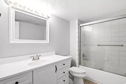 1962 N 2600 E, Layton, UT 84040 - Photo 23