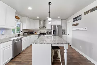 9707 N Hummer Dr, Eagle Mountain, UT 84005 - Photo 15