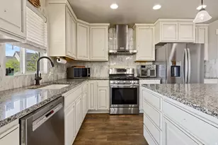 9707 N Hummer Dr, Eagle Mountain, UT 84005 - Photo 15