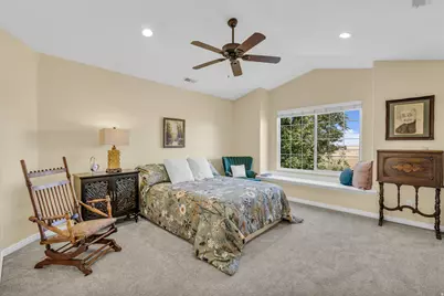 658 Canterbury Ln, North Salt Lake, UT 84054 - Photo 9