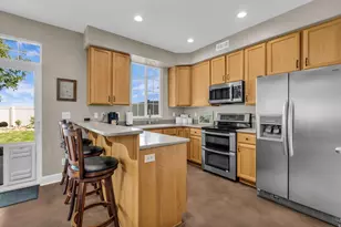 658 Canterbury Ln, North Salt Lake, UT 84054 - Photo 5