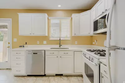 1472 S 2250 E, Spanish Fork, UT 84660 - Photo 5