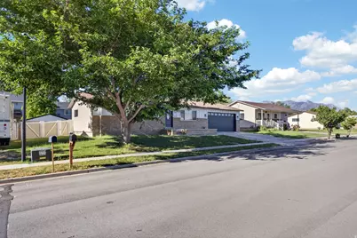1272 W 1800 N, Lehi, UT 84043 - Photo 3