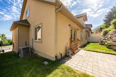 258 E Red Leaf Dr, Draper, UT 84020 - Photo 31