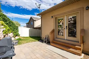 258 E Red Leaf Dr, Draper, UT 84020 - Photo 33