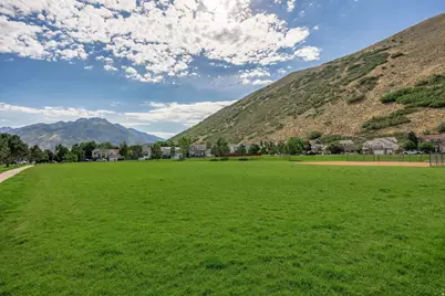 258 E Red Leaf Dr, Draper, UT 84020 - Photo 39