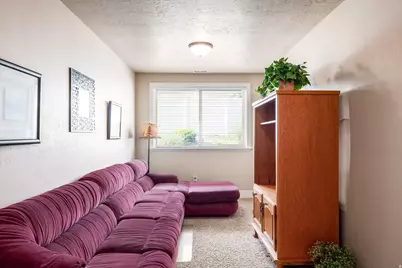 258 E Red Leaf Dr, Draper, UT 84020 - Photo 23