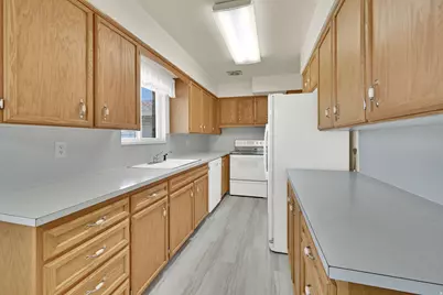 2467 S 2000 W, Syracuse, UT 84075 - Photo 17
