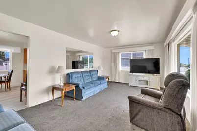 2467 S 2000 W, Syracuse, UT 84075 - Photo 11