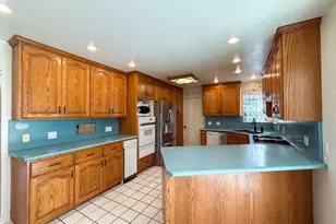 1402 Shepherd Dr, Wellington, UT 84542 - Photo 9