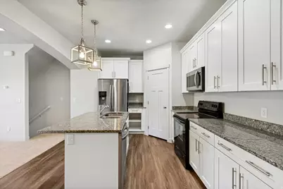 665 E 380 N, Vineyard, UT 84059 - Photo 7