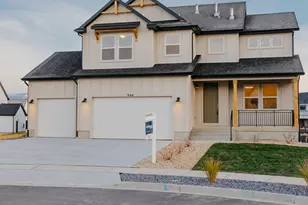5233 S Paramount Dr, Riverdale, UT 84405 - Photo 3