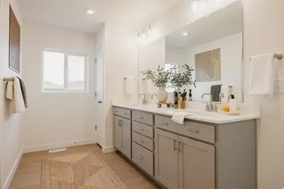 5233 S Paramount Dr, Riverdale, UT 84405 - Photo 63