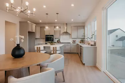 5233 S Paramount Dr, Riverdale, UT 84405 - Photo 7