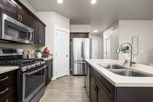 113 W 3430 N, Lehi, UT 84043 - Photo 9