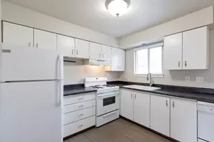 88 W 50 S, Centerville, UT 84014 - Photo 5