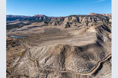 1040 W Under The Rim Rd, Tropic, UT 84776 - Photo 19