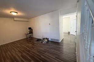 183 E 820 S, Centerville, UT 84014 - Photo 3