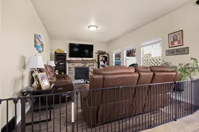 2005 E Redtail Way N, Layton, UT 84040 - Photo 11