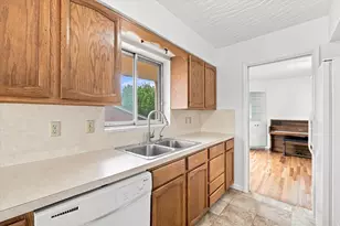 1110 E 38th St, Ogden, UT 84403 - Photo 9
