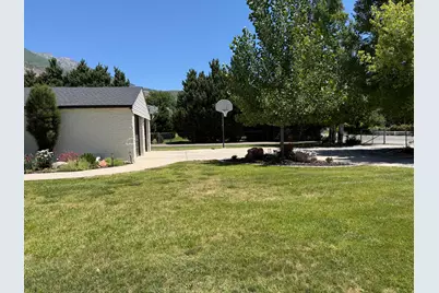 245 E 400 N, Lindon, UT 84042 - Photo 3