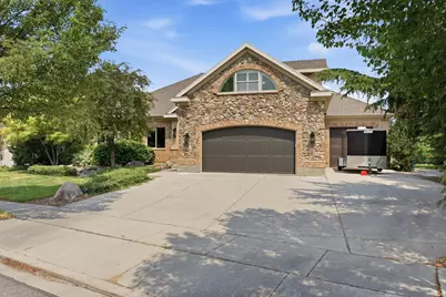 6748 W Canterbury Dr, Highland, UT 84003 - Photo 9