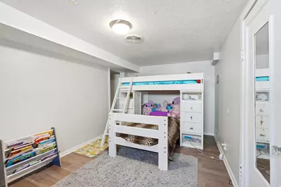 270 E 700 N, Logan, UT 84321 - Photo 23
