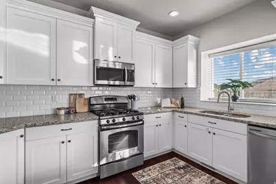2471 W Field Stone Way S, Layton, UT 84041 - Photo 9