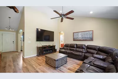 143 W Wrangler Ave, Saratoga Springs, UT 84045 - Photo 5