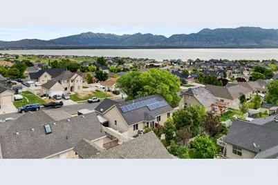 143 W Wrangler Ave, Saratoga Springs, UT 84045 - Photo 39