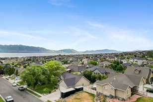 143 W Wrangler Ave, Saratoga Springs, UT 84045 - Photo 37