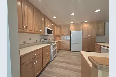 1938 E 5150 S, Holladay, UT 84117 - Photo 7