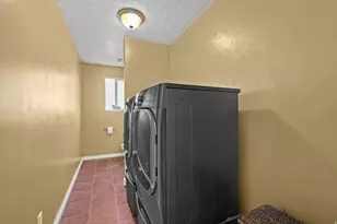921 E 1500 N, Ogden, UT 84404 - Photo 27