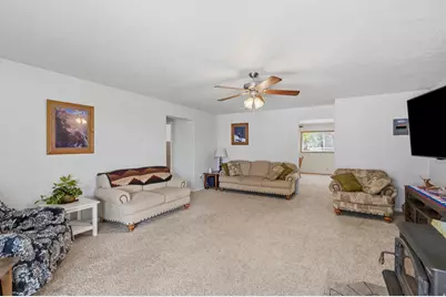 161 E 100 N, Bicknell, UT 84715 - Photo 13